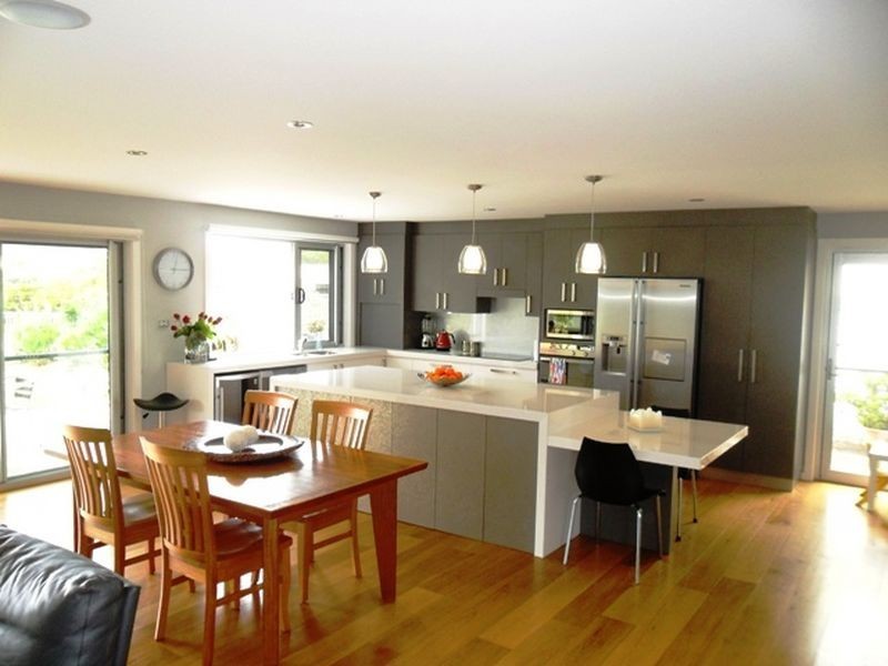 37 Bayline Drive, Point Clare NSW 2250