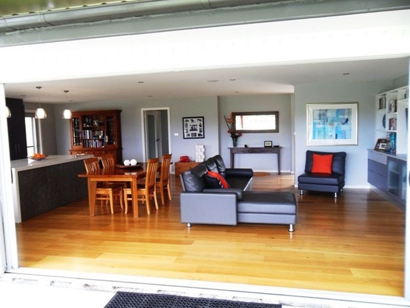 37 Bayline Drive, Point Clare NSW 2250