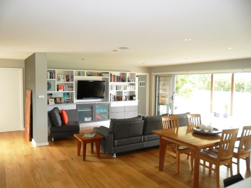 37 Bayline Drive, Point Clare NSW 2250