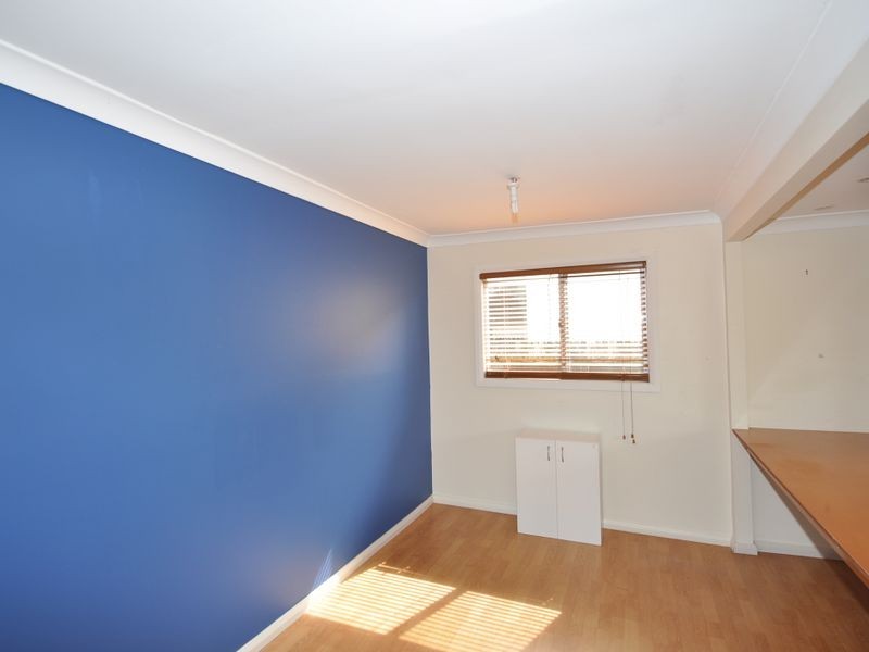 8 Lock Avenue, Springfield NSW 2250