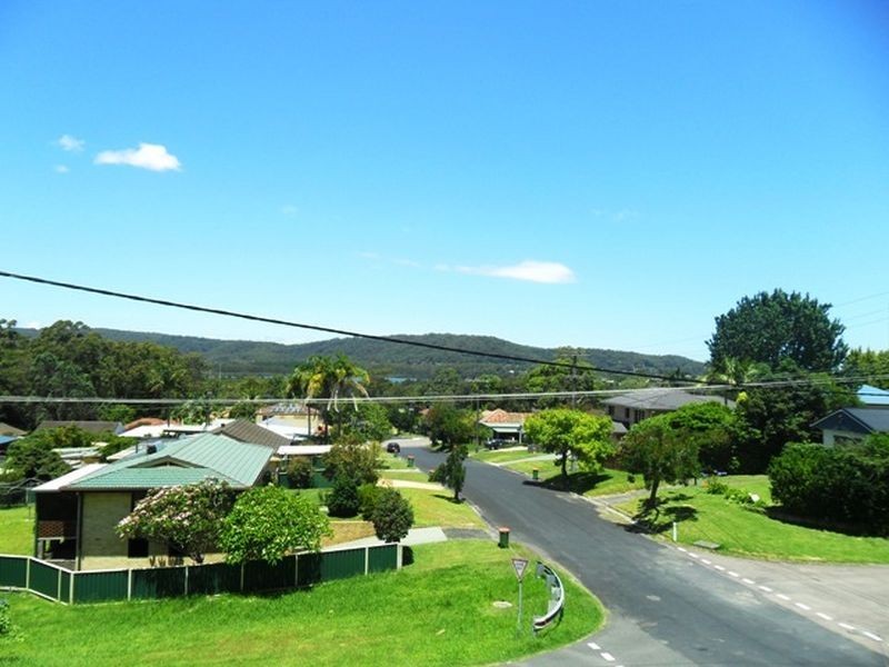 82 Lushington Drive, East Gosford NSW 2250