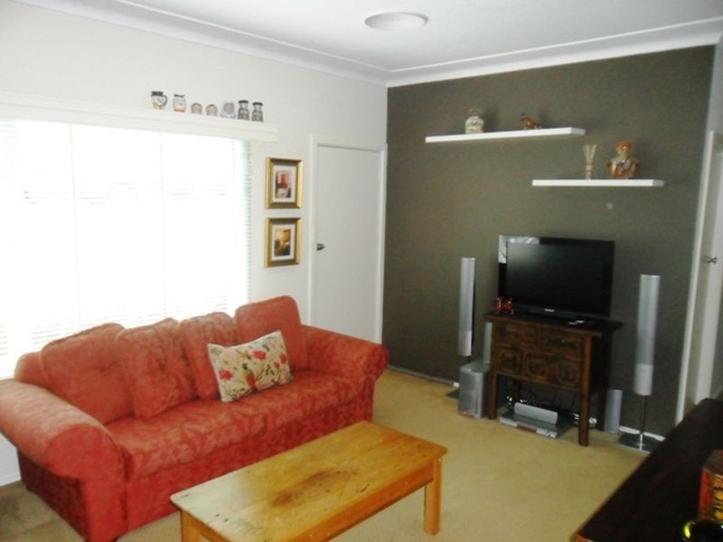 2 Tangerine Avenue, Springfield NSW 2250