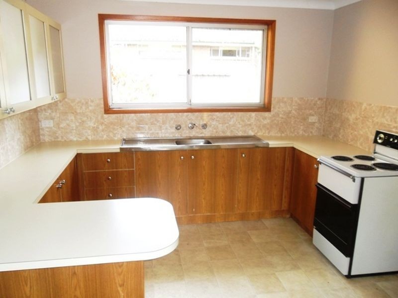 6/4 Kalawarra Road, Wyoming NSW 2250