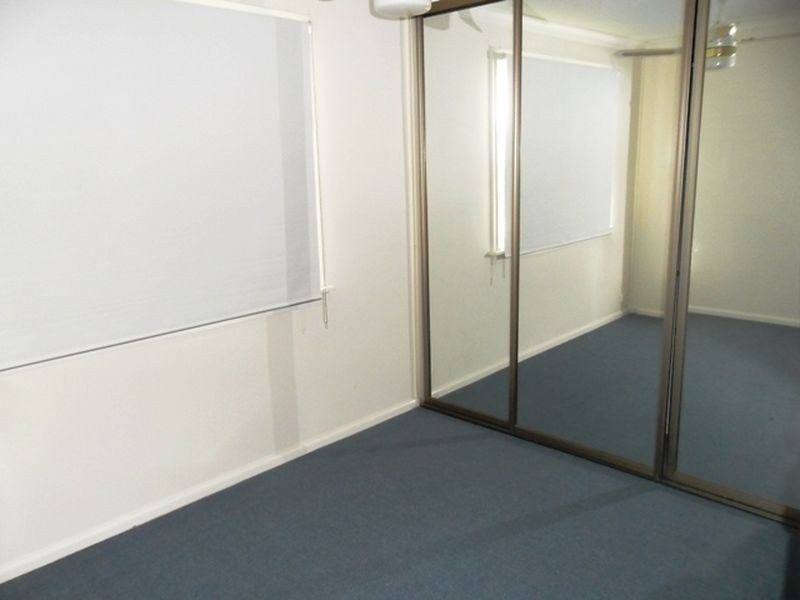 1 Isis Street, Wyoming NSW 2250