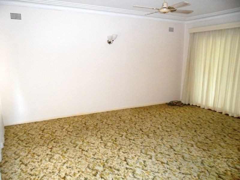 79 Albany Street, Point Frederick NSW 2250