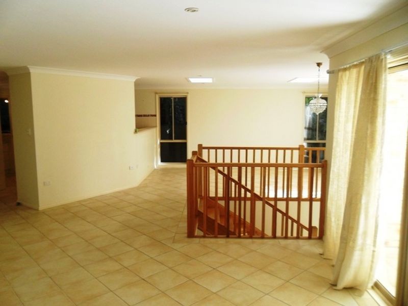 2 Sullens Avenue, East Gosford NSW 2250