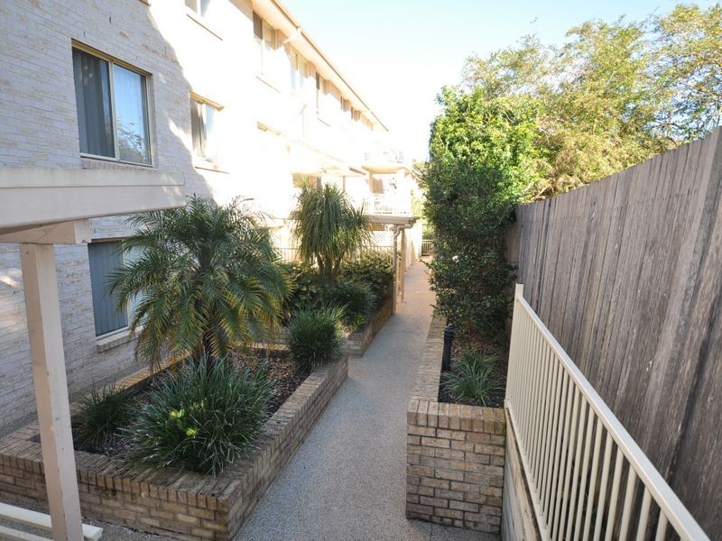 10/35 Central Coast Highway, Gosford NSW 2250