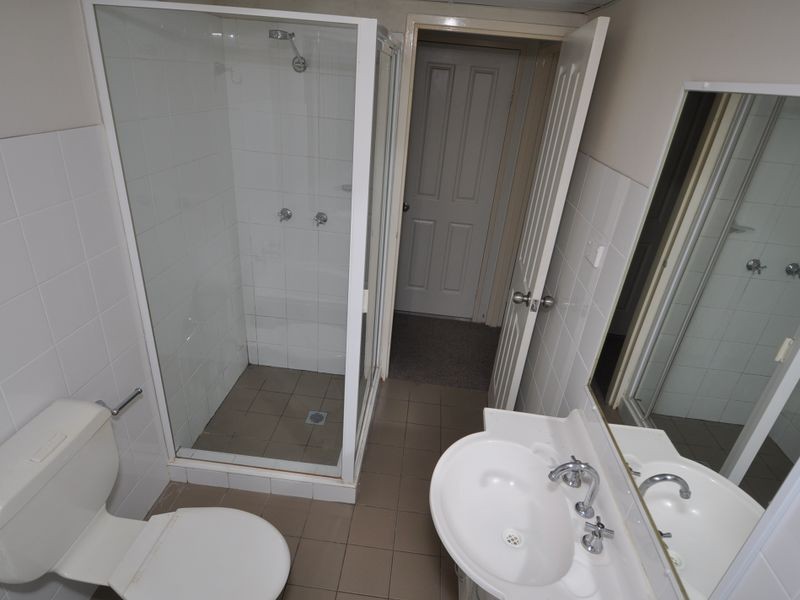 10/35 Central Coast Highway, Gosford NSW 2250