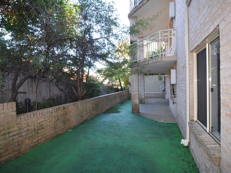 10/35 Central Coast Highway, Gosford NSW 2250