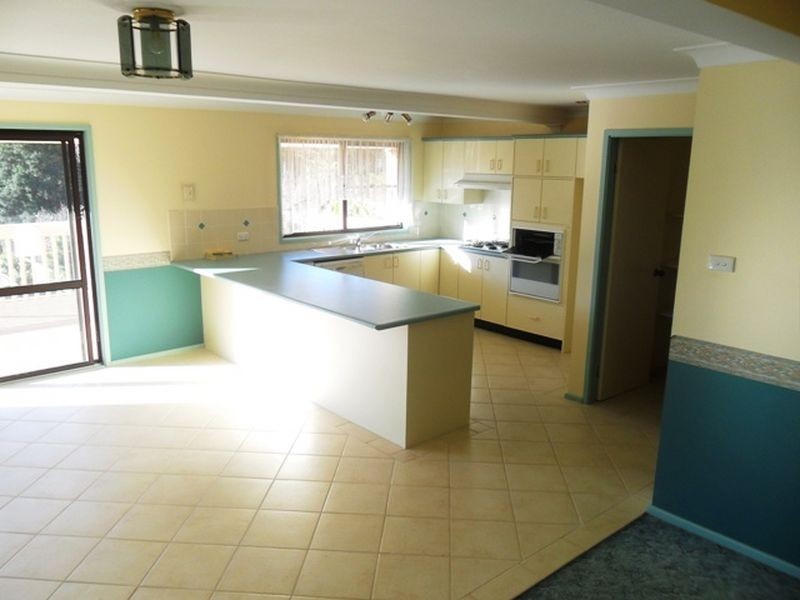 11 Morven Road, Niagara Park NSW 2250