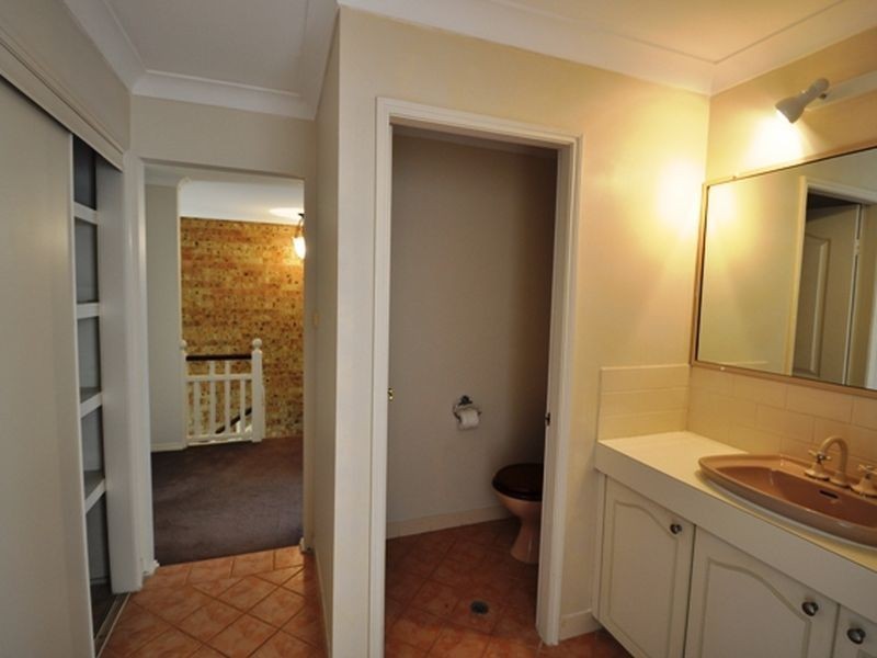 8/15 Koolang Road, Green Point NSW 2251