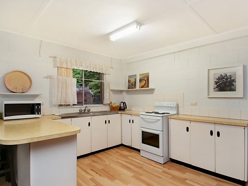 13a Sullens Avenue, East Gosford NSW 2250