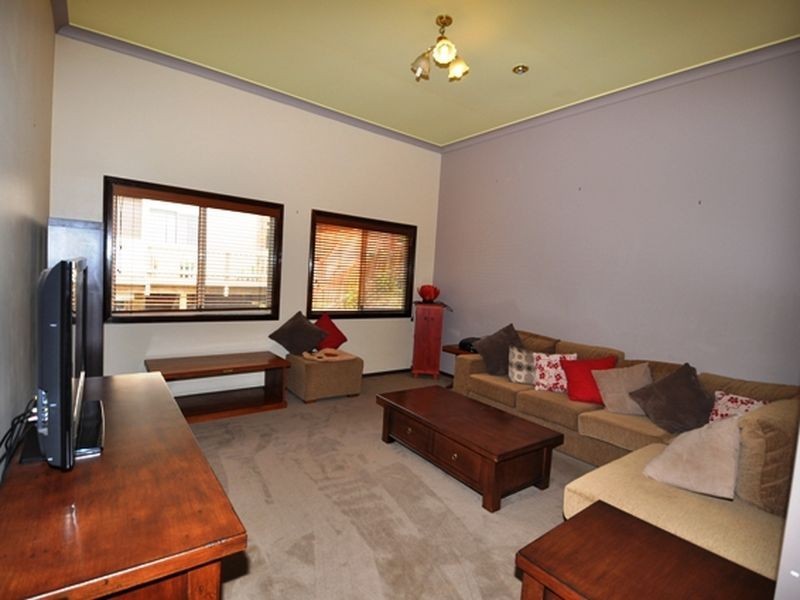 18 Narani Avenue, Niagara Park NSW 2250