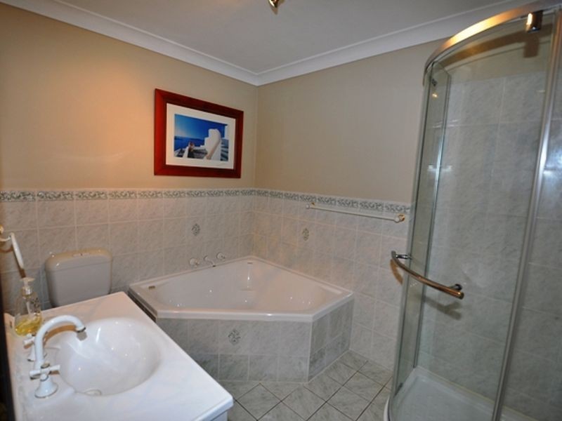 18 Narani Avenue, Niagara Park NSW 2250