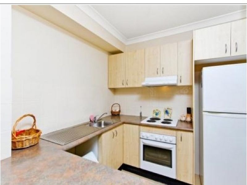 17/29 Central Coast Highway, Gosford NSW 2250
