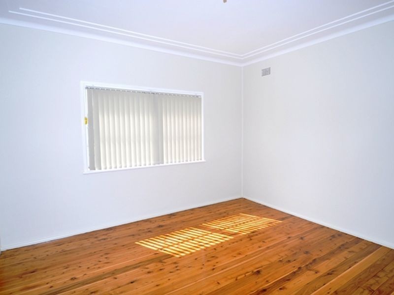 12 Waratah Street, East Gosford NSW 2250