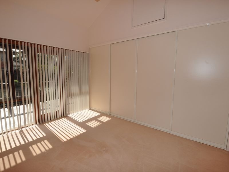 23 Settlers Ridge Close, Lisarow NSW 2250