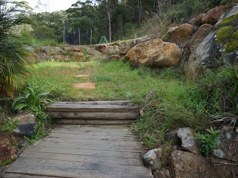 6 Ethel Close, Narara NSW 2250