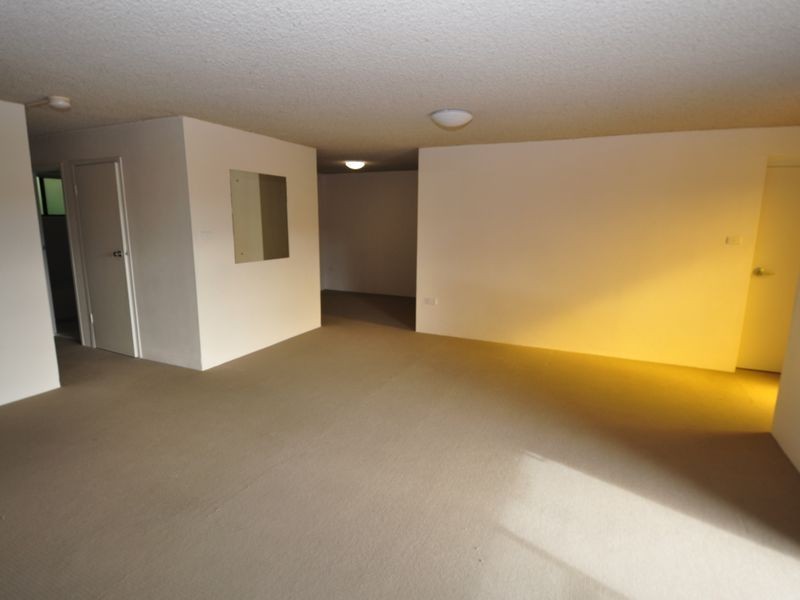 2/144 Faunce Street, Gosford NSW 2250