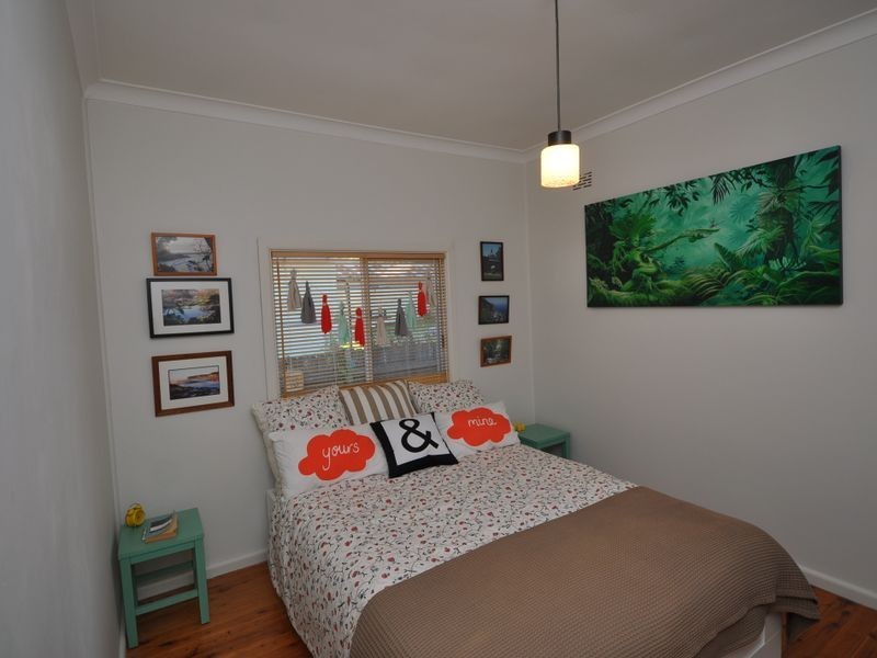 8 Lynette Crescent, East Gosford NSW 2250