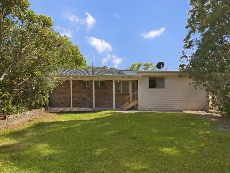 4 Walker Road, Wyoming NSW 2250