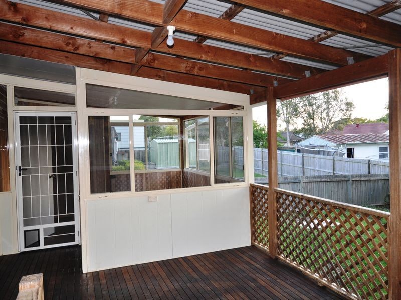 7 Lock Avenue, Springfield NSW 2250