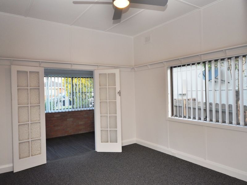 7 Lock Avenue, Springfield NSW 2250