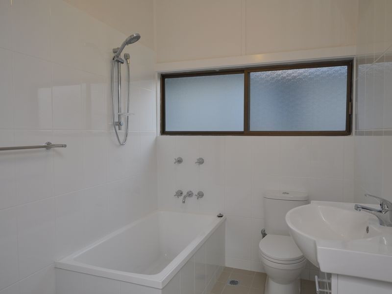 7 Lock Avenue, Springfield NSW 2250