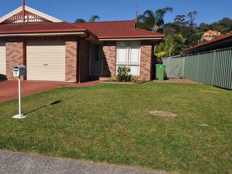 4b Woodview Avenue, Lisarow NSW 2250