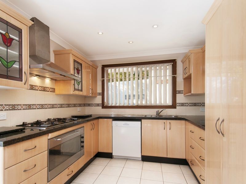 7 Jarrett Street, North Gosford NSW 2250