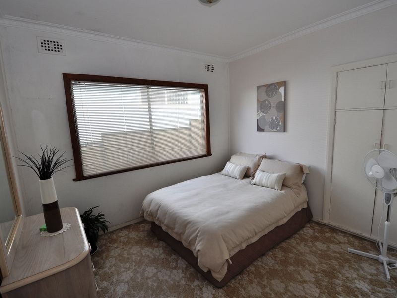 54 Albany Street, Point Frederick NSW 2250