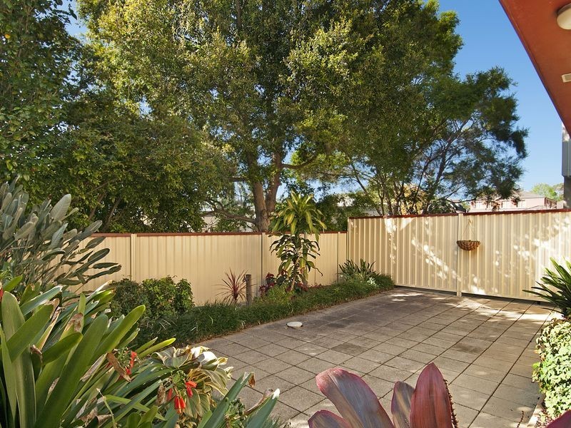 1/191 Albany Street, Point Frederick NSW 2250