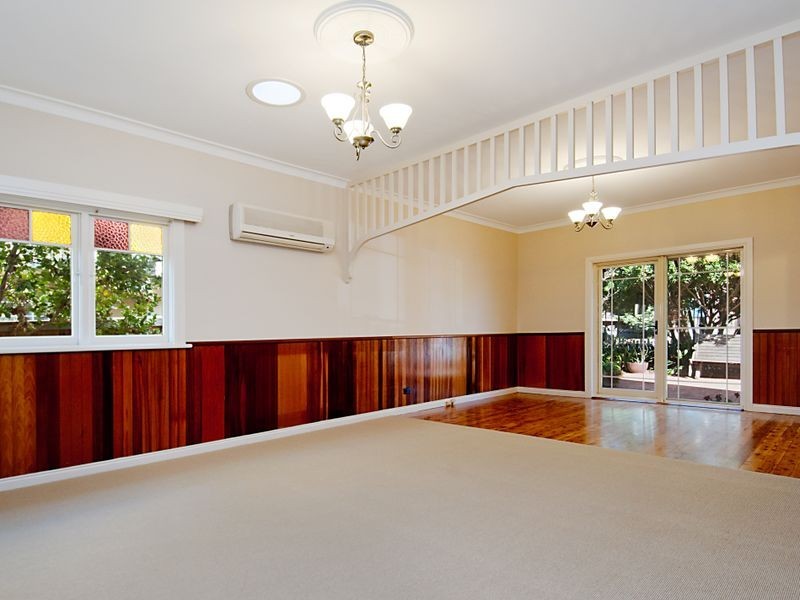 191 Albany Street, Point Frederick NSW 2250