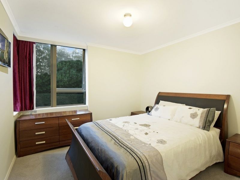 341/80 John Whiteway Drive, Gosford NSW 2250