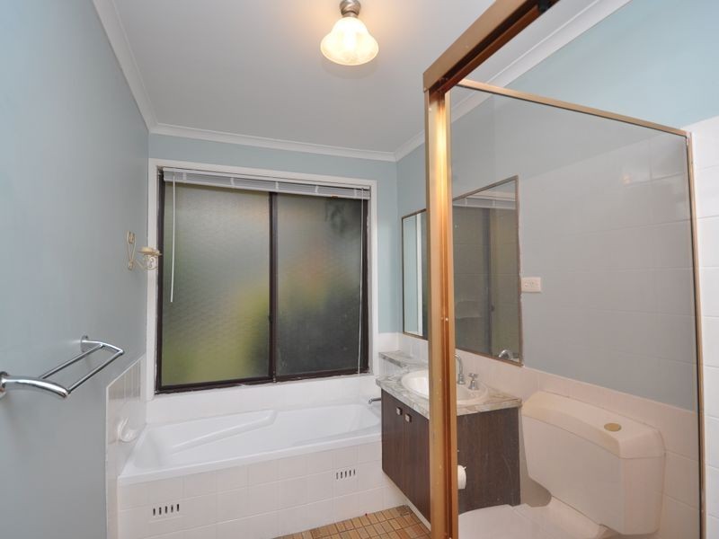 35 Strand Avenue, Narara NSW 2250