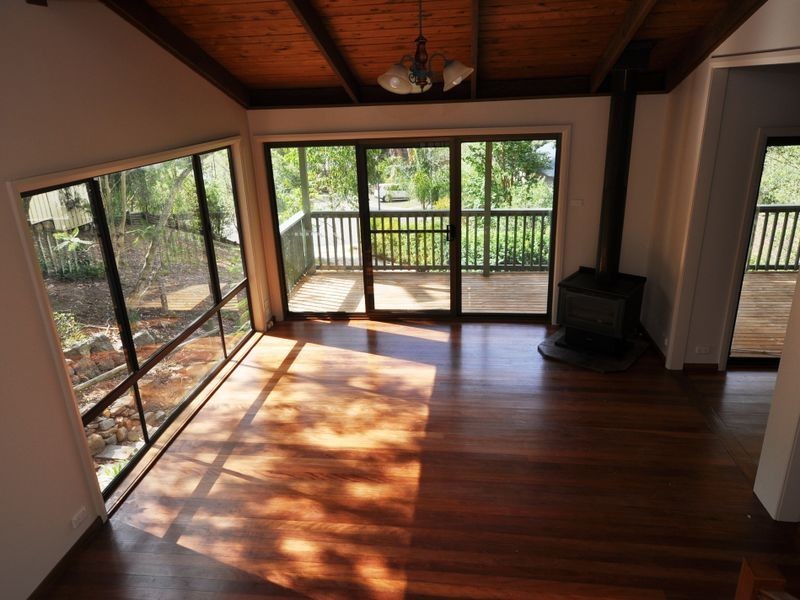 13 Tottenham Place, North Gosford NSW 2250