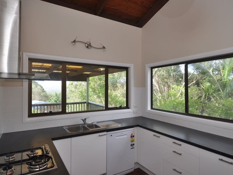 13 Tottenham Place, North Gosford NSW 2250