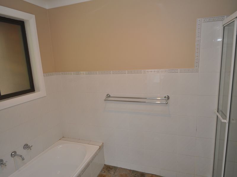 13 Tottenham Place, North Gosford NSW 2250