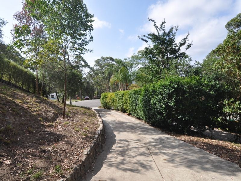 13 Tottenham Place, North Gosford NSW 2250