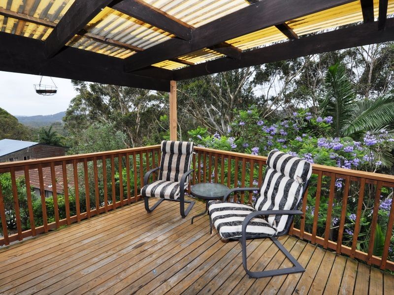 13 Tottenham Place, North Gosford NSW 2250