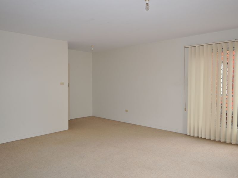 2/28 Caroline Street, East Gosford NSW 2250