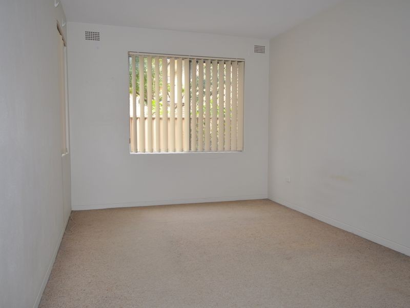 2/28 Caroline Street, East Gosford NSW 2250