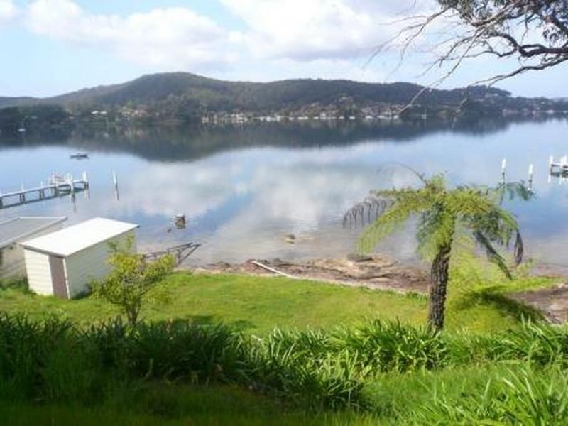 49 Caroline Street, East Gosford NSW 2250