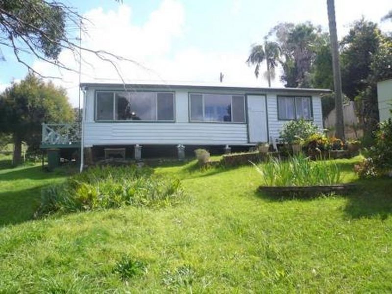 49 Caroline Street, East Gosford NSW 2250