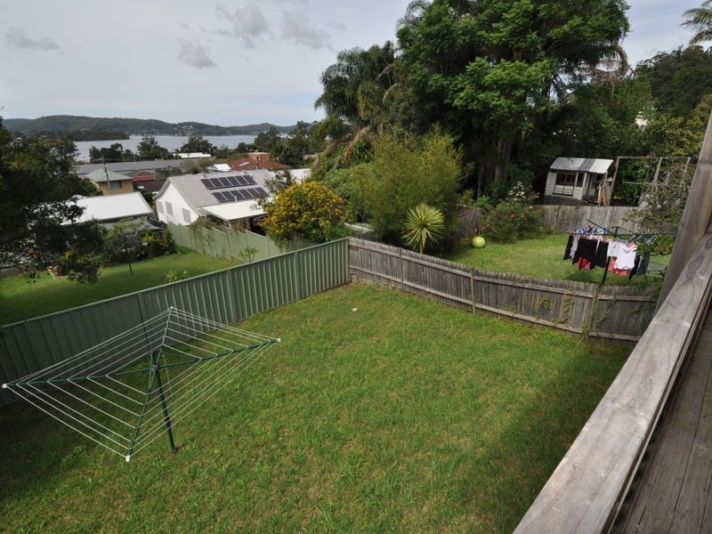 22 Hughes Street, Point Clare NSW 2250