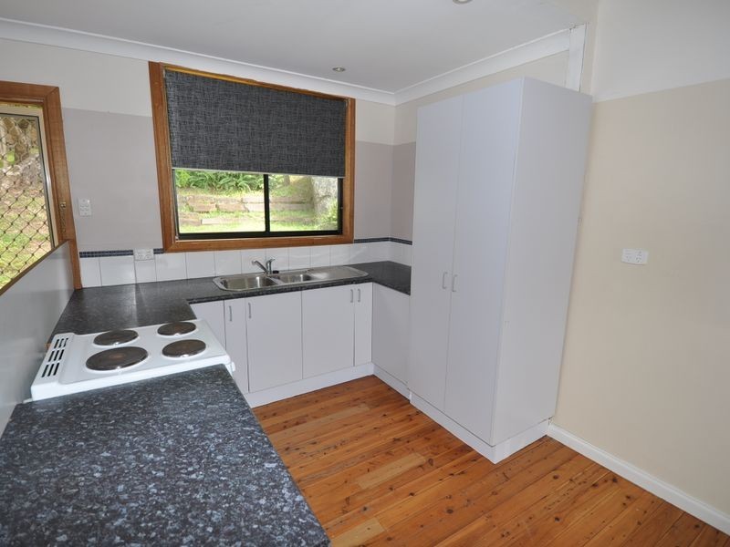 22 Hughes Street, Point Clare NSW 2250