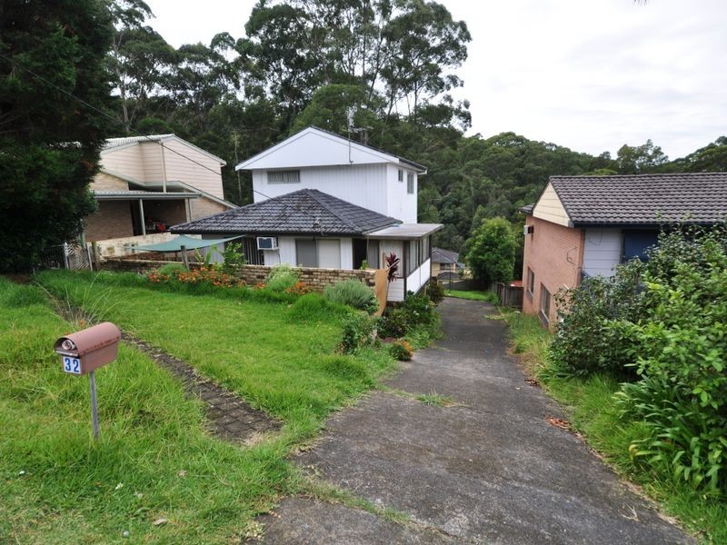 32 Lynette Crescent, East Gosford NSW 2250