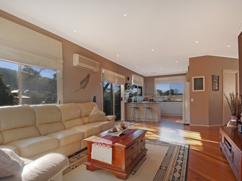3 Stewart Brougham Close, Lisarow NSW 2250