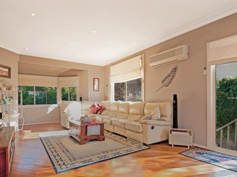 3 Stewart Brougham Close, Lisarow NSW 2250