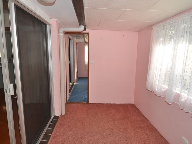 9 Malison Street, Wyoming NSW 2250